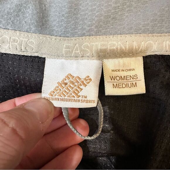 Eastern Mountain Sports Black Fuzzy Vest Size M - Picture 8 of 8